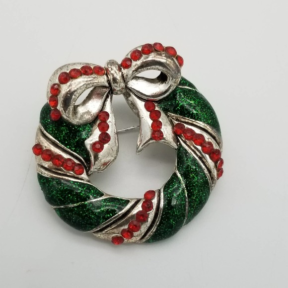 Christmas Wreath Brooch Pendant & Earrings Set - Picture 8 of 8